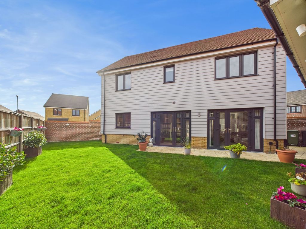 Property photo 2 of 24