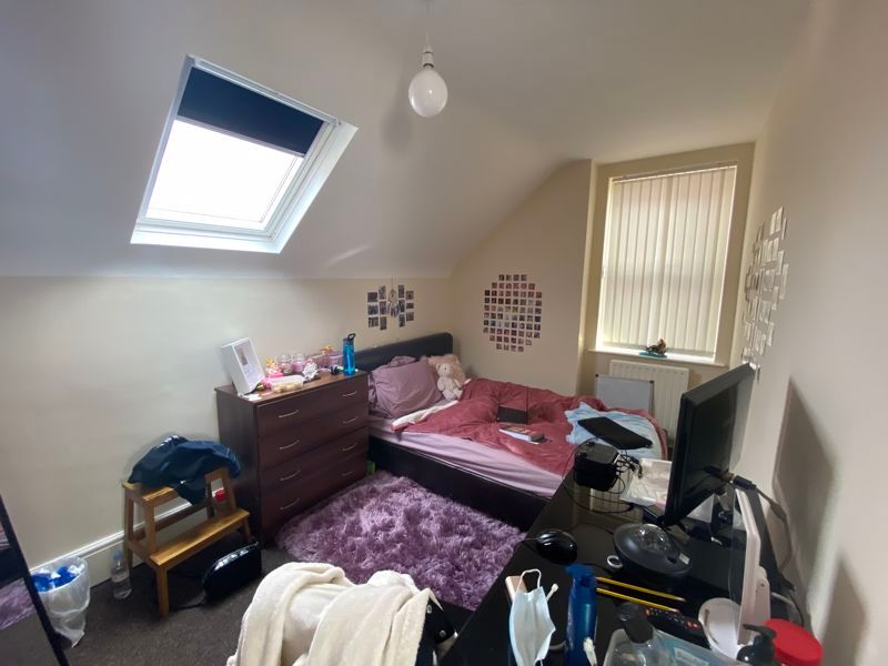 Property photo 3 of 9 Bedroom 5