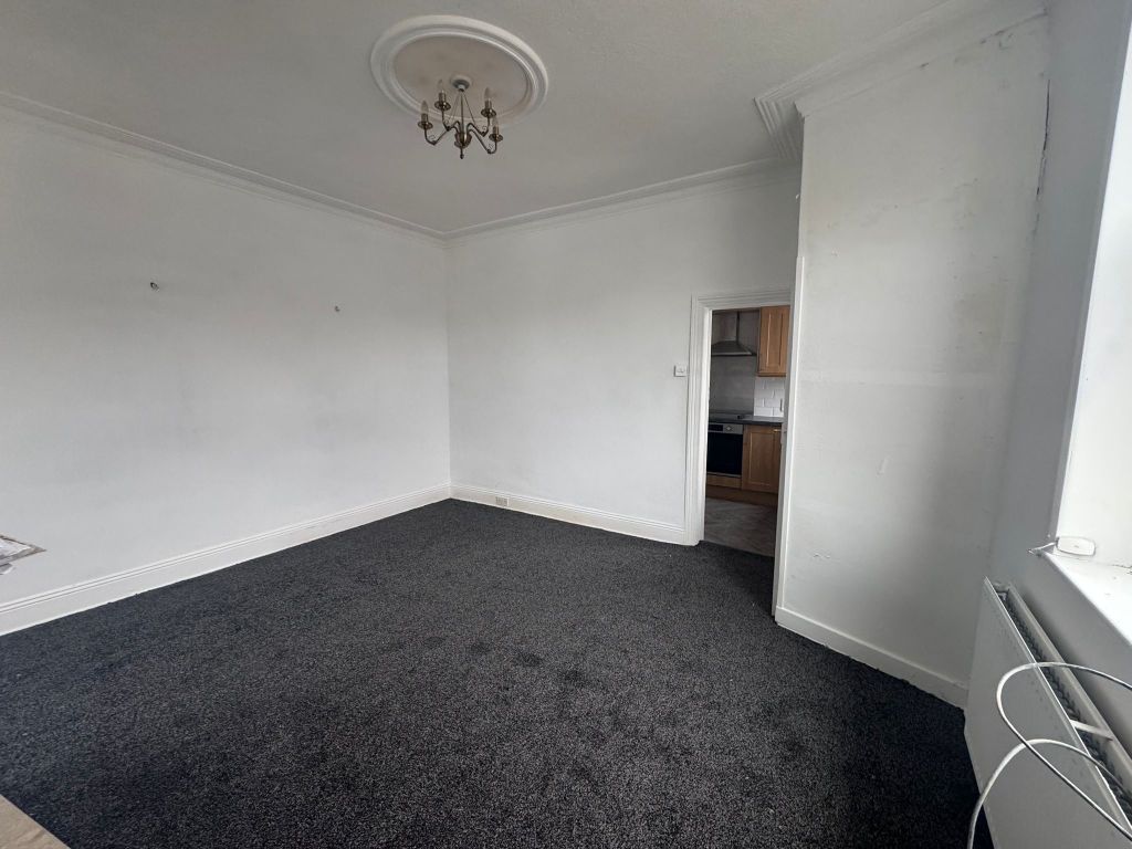 Property photo 2 of 8 Living Room