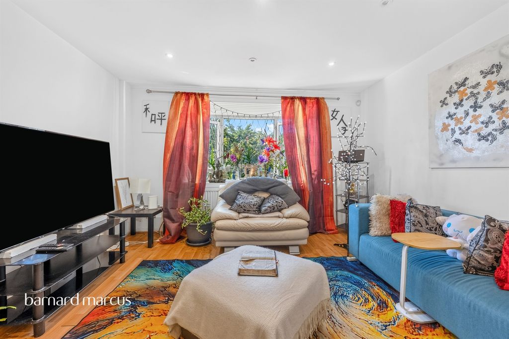 Property photo 1 of 21