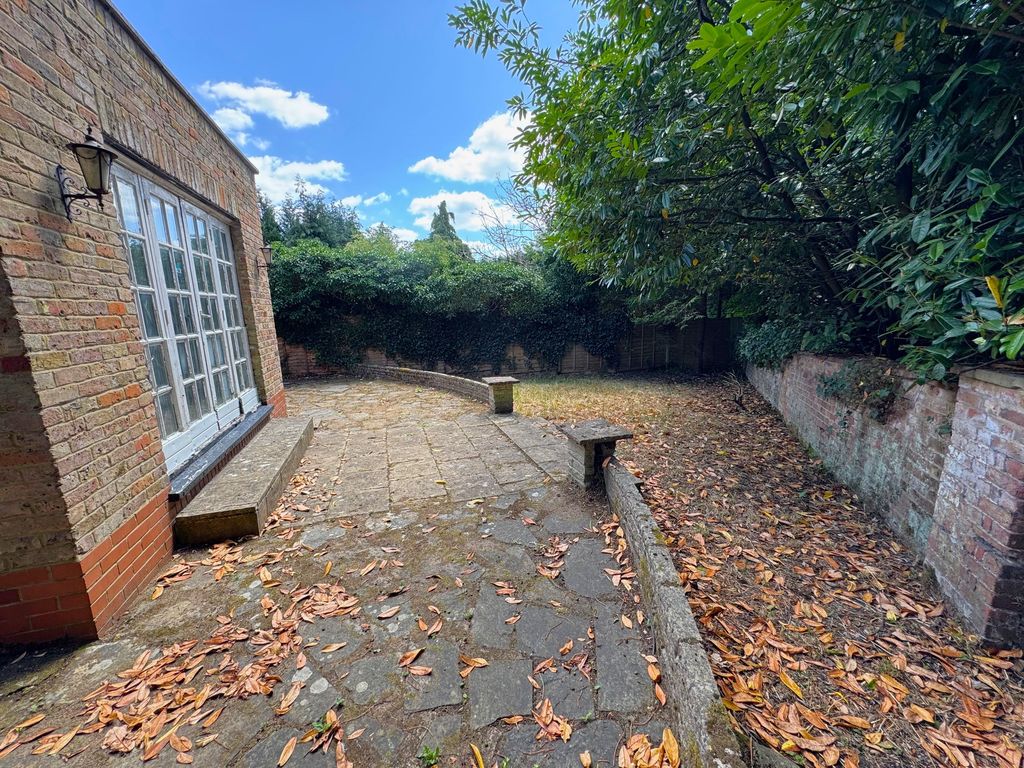 Property photo 3 of 4