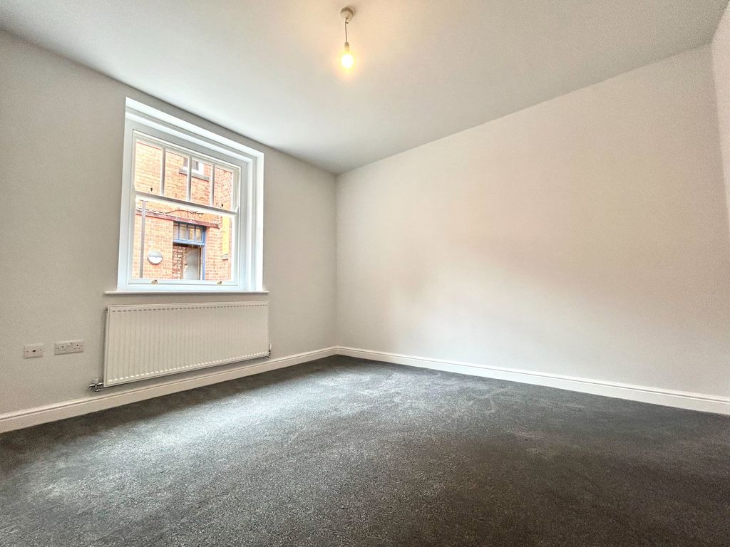 Property photo 3 of 24