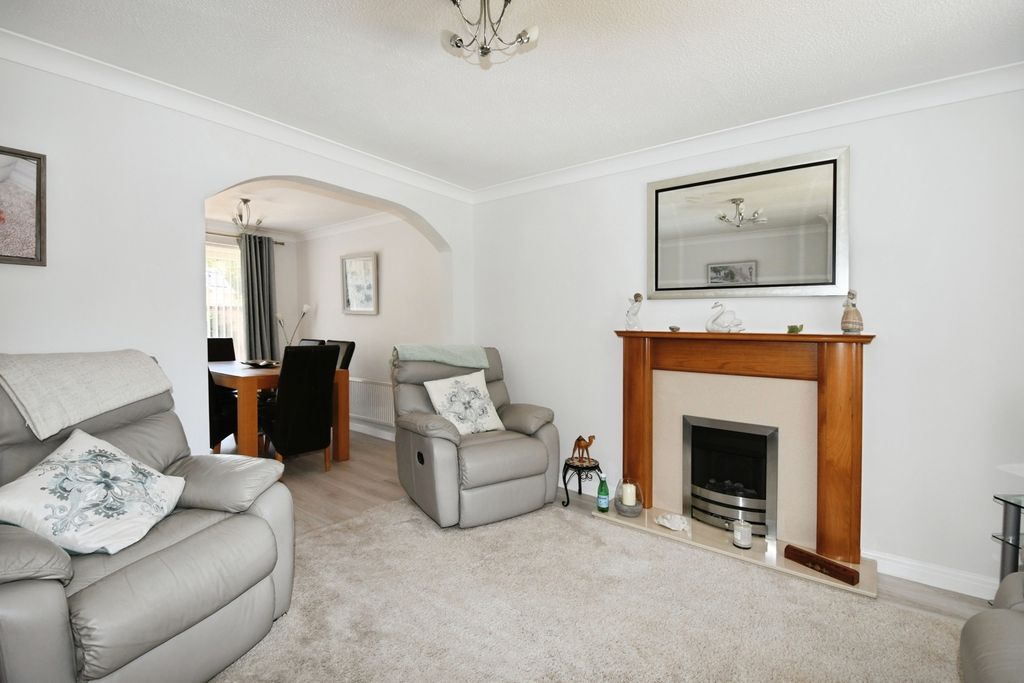 Property photo 3 of 13 Pbox-Img.Jpg