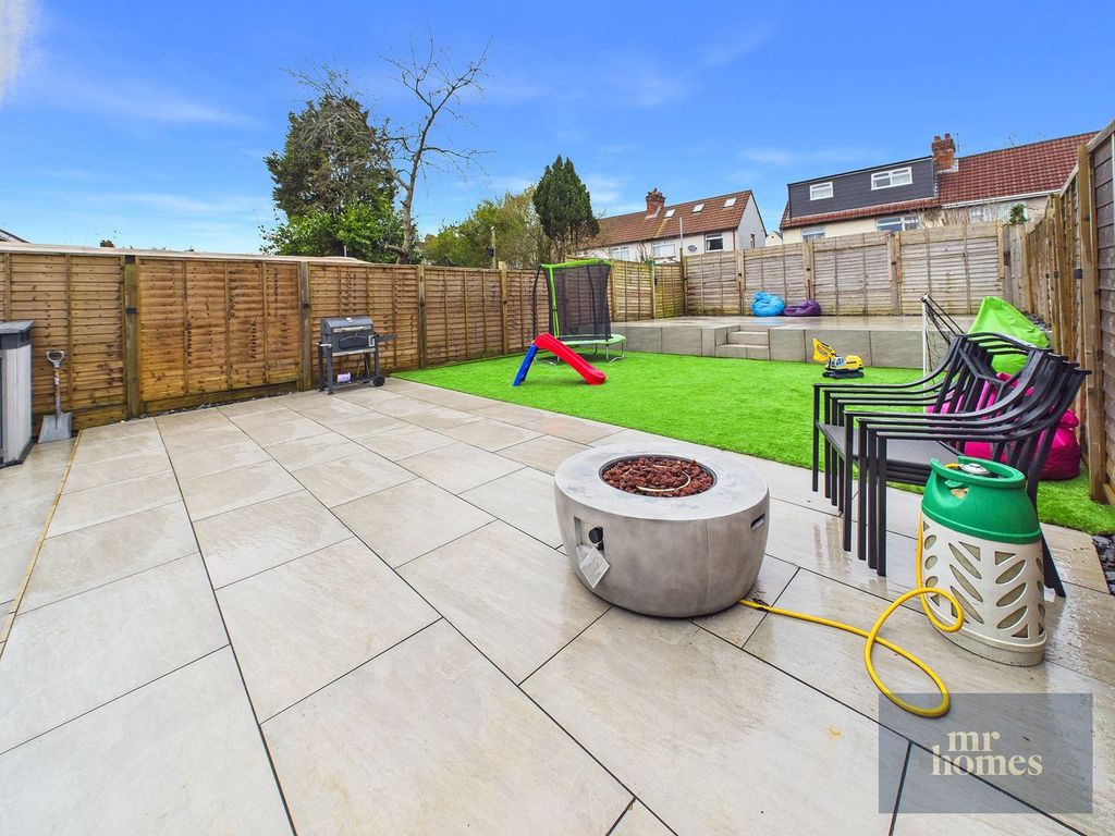 Property photo 2 of 37