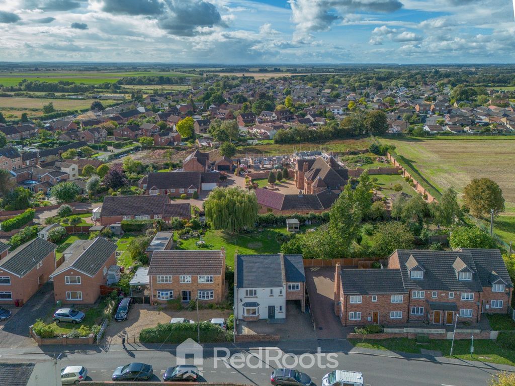 Property photo 2 of 40 4482712