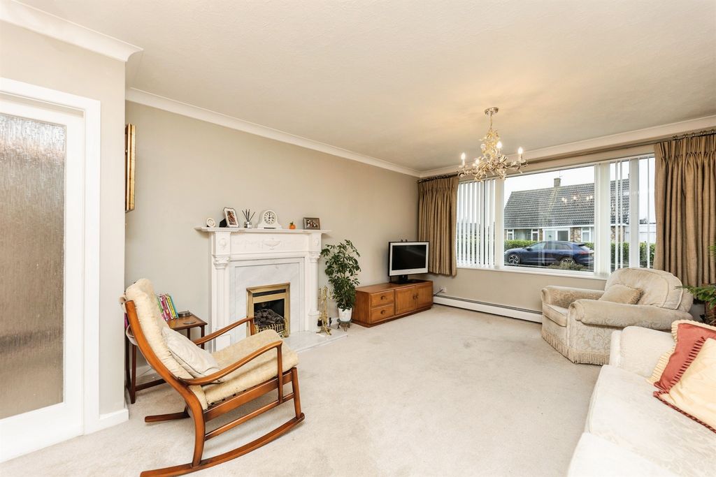 Property photo 3 of 20