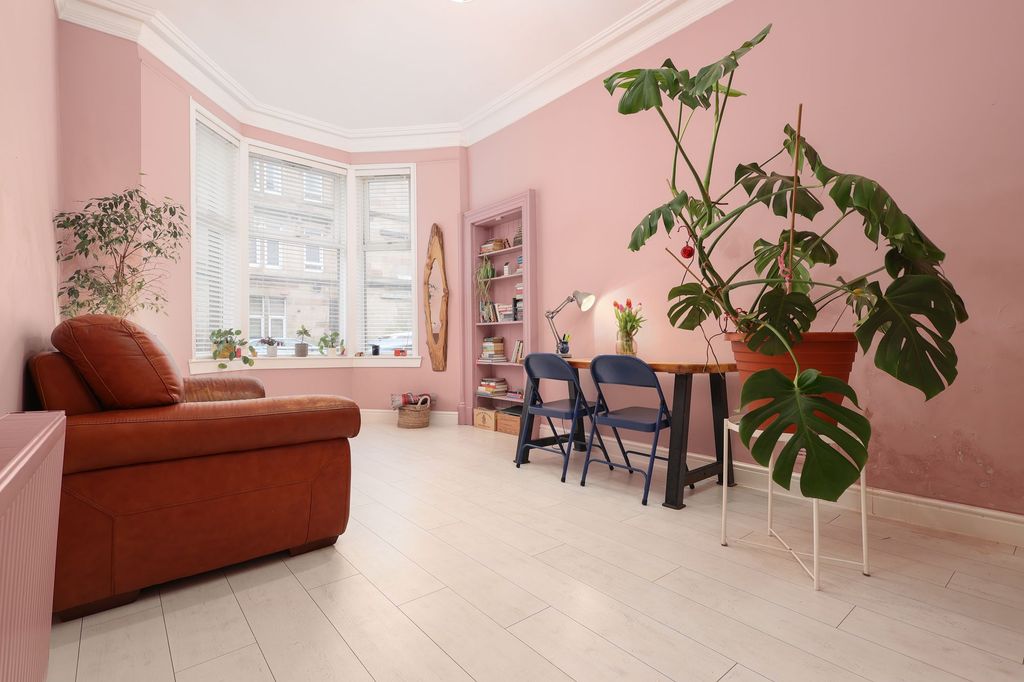 Property photo 2 of 31