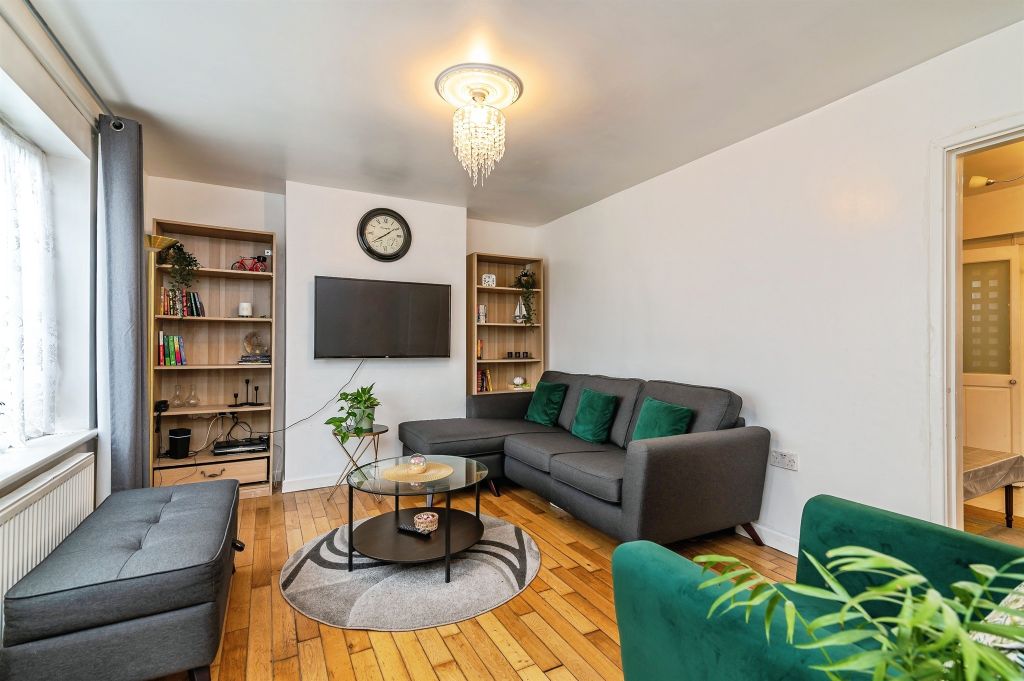 Property photo 2 of 20