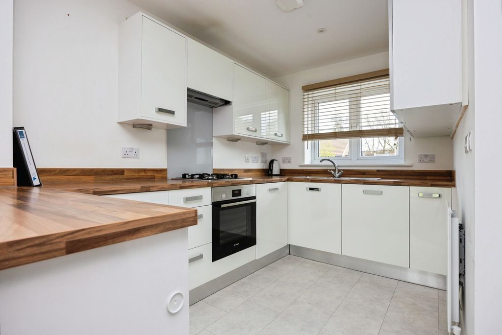 Property photo 2 of 23 Pbox-Img.Jpg