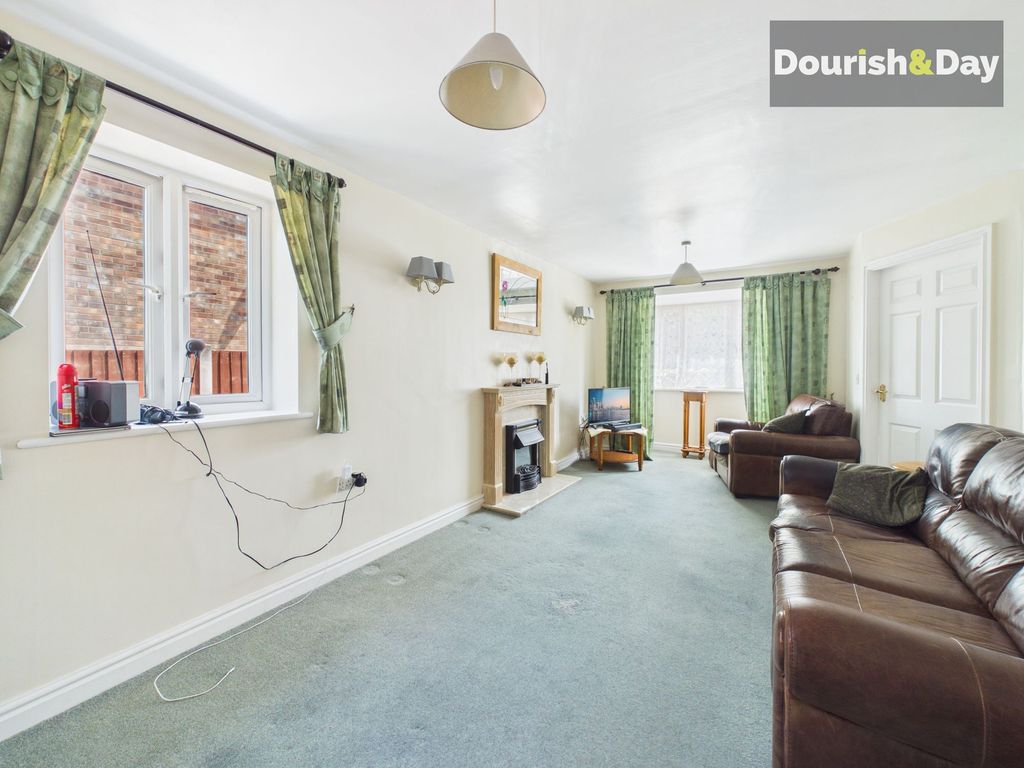 Property photo 2 of 16