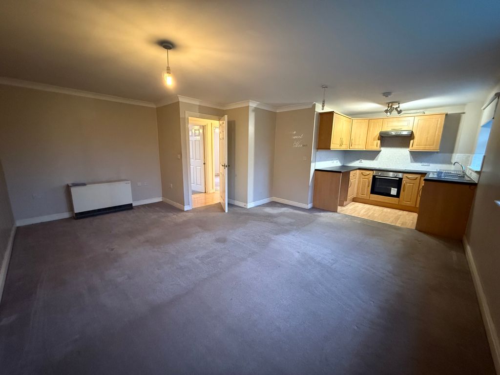 Property photo 2 of 12 Img_8721