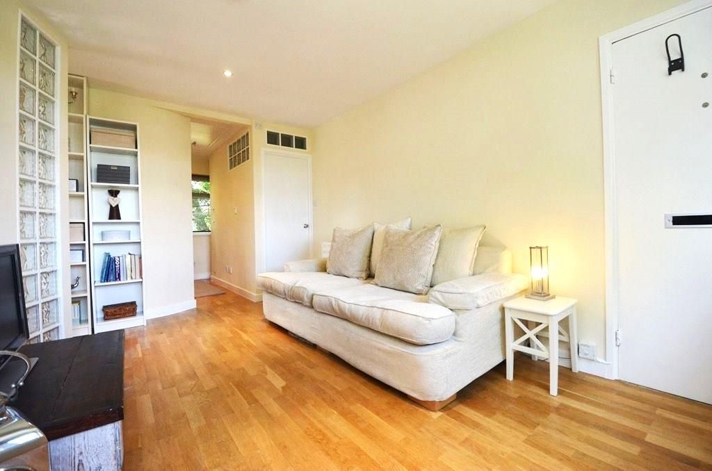 Property photo 2 of 8 Living Area