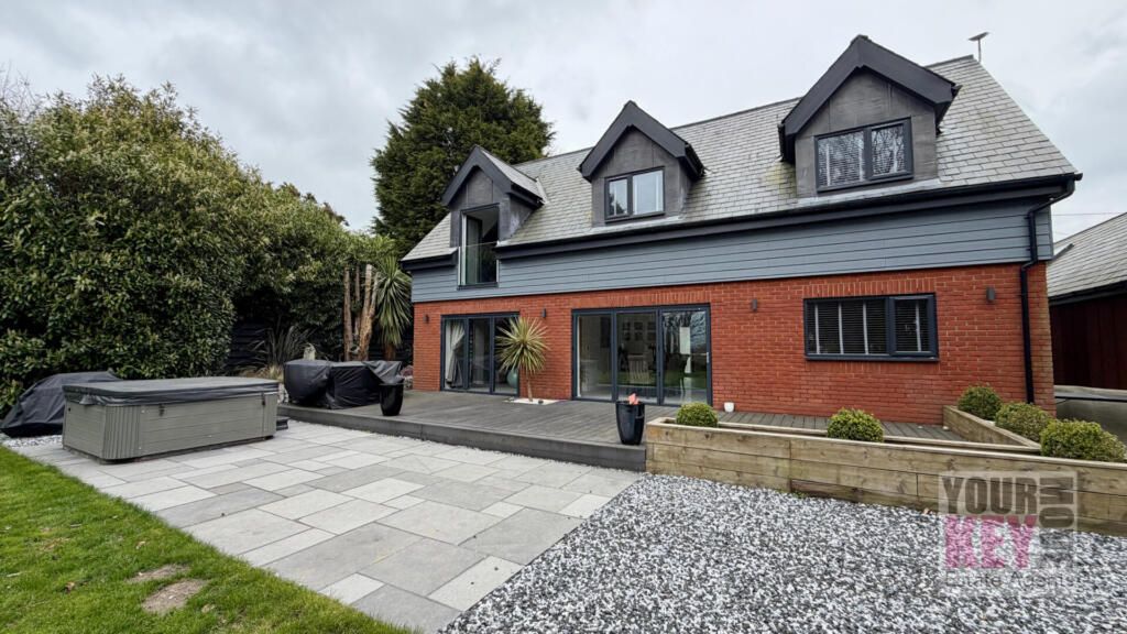 Property photo 2 of 43