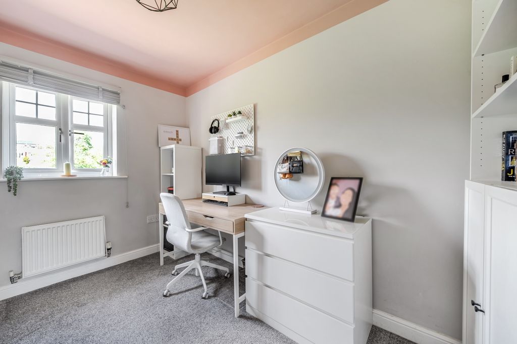 Additional image 24 of 4 bed town house for saleSt. Martins Field, Otley LS21
