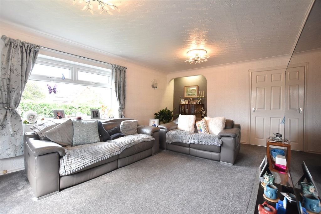 Property photo 3 of 34 Picture No. 45