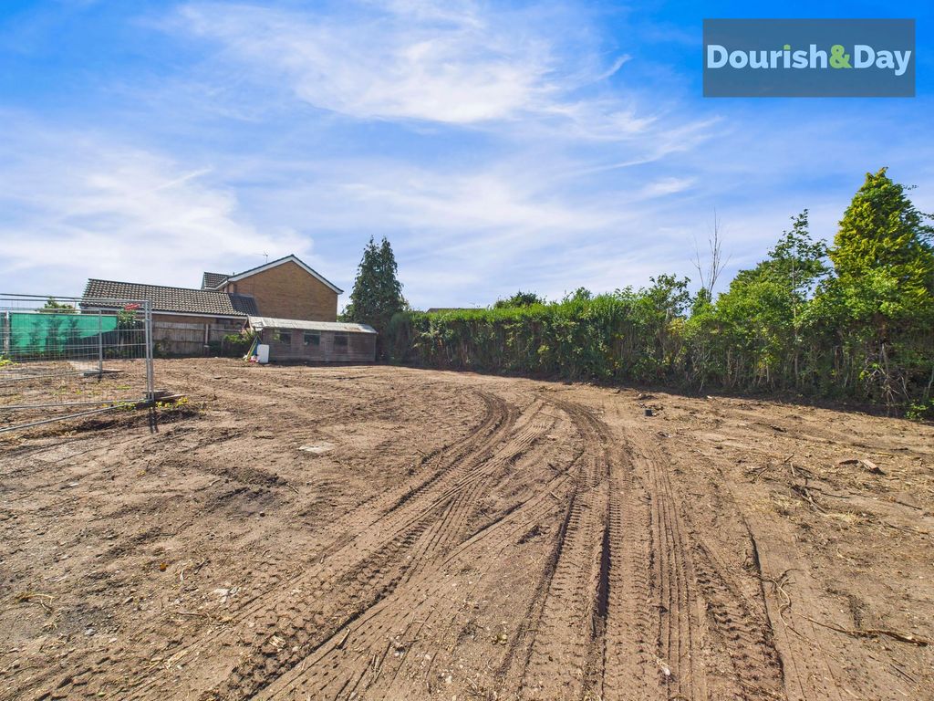 Property photo 3 of 9 Plot Image
