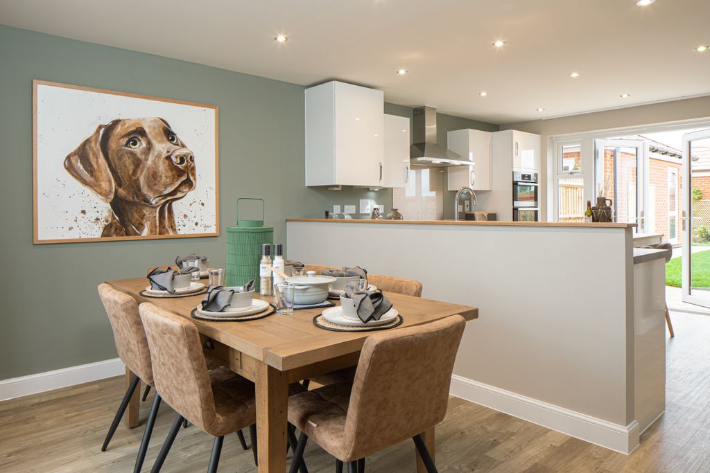 Property photo 2 of 9 4 Bedroom Show Home At Kings Gate In Abingdon