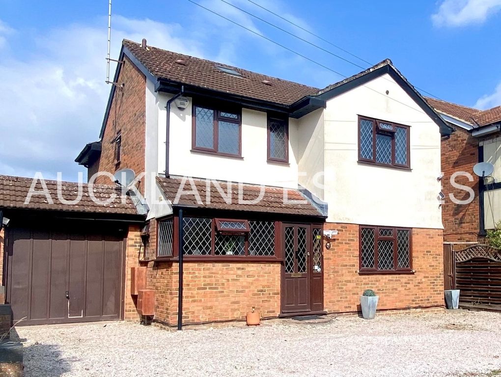 Property photo 1 of 32