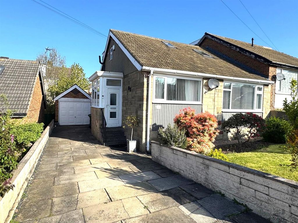 Property photo 1 of 16 External