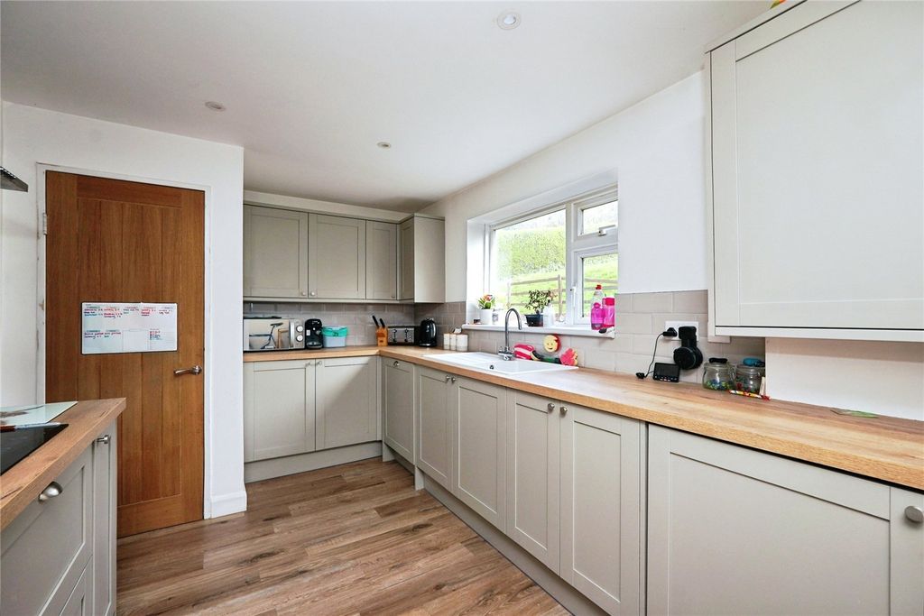 Property photo 3 of 18 Picture No. 20