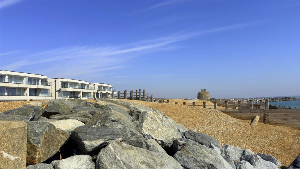 Property photo 1 of 34 Whitepoint.Jpg