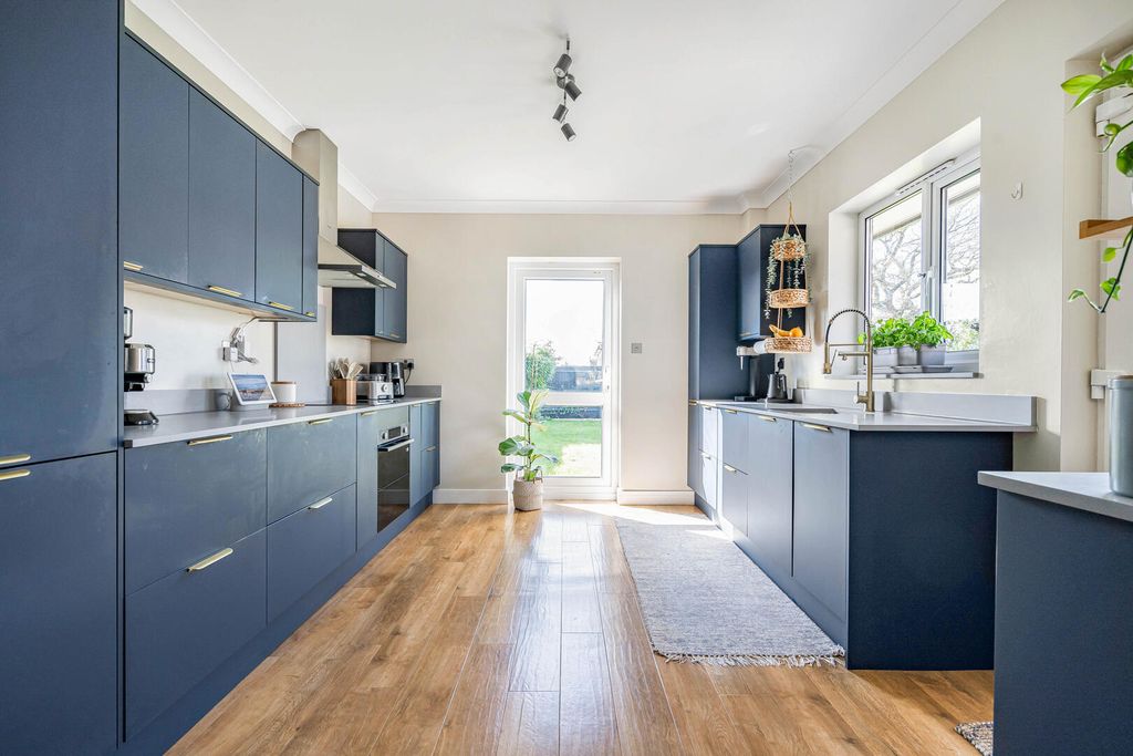 Property photo 3 of 23 3_77983-1.Jpg