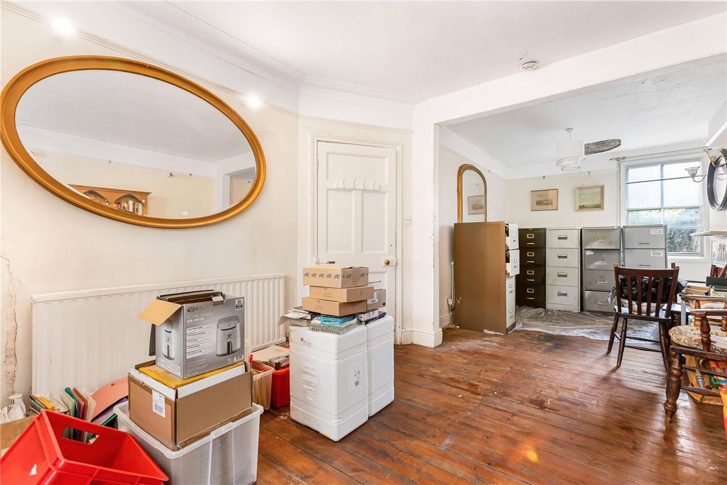 Property photo 3 of 17 Picture No. 11