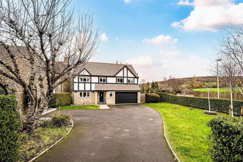 Property photo 1 of 16 Front