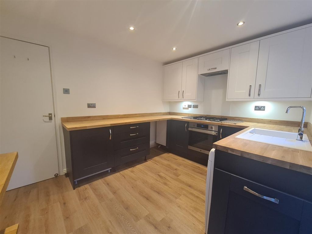 Property photo 1 of 11 20251119_090204.Jpg