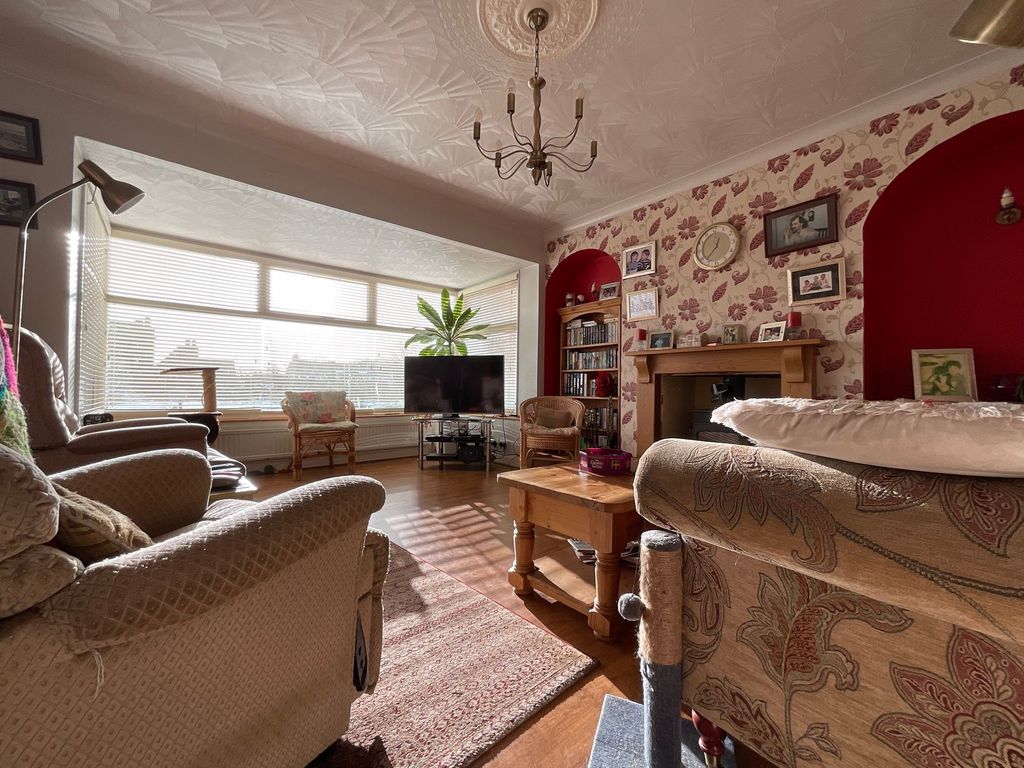 Property photo 3 of 26