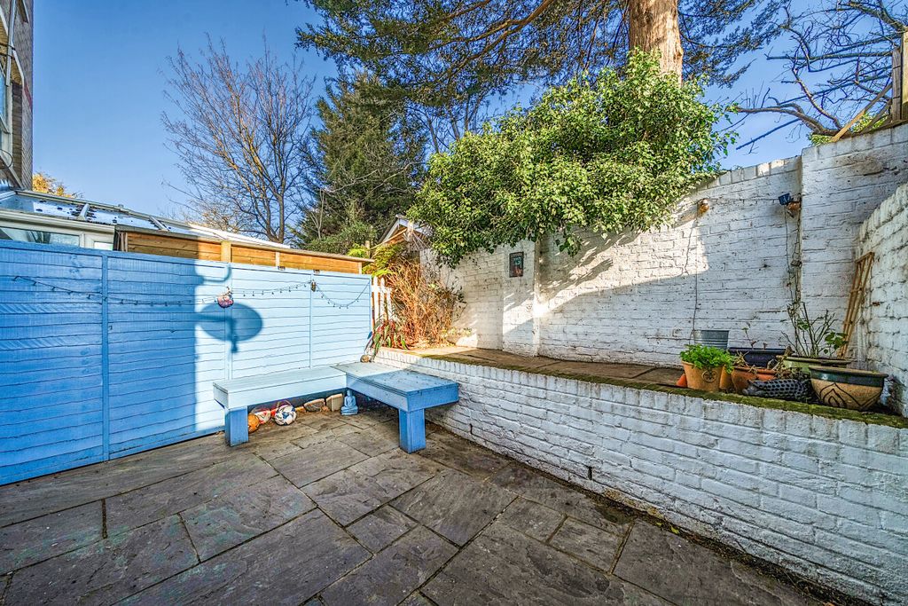 Property photo 3 of 12 1417447-6-699Eceb...