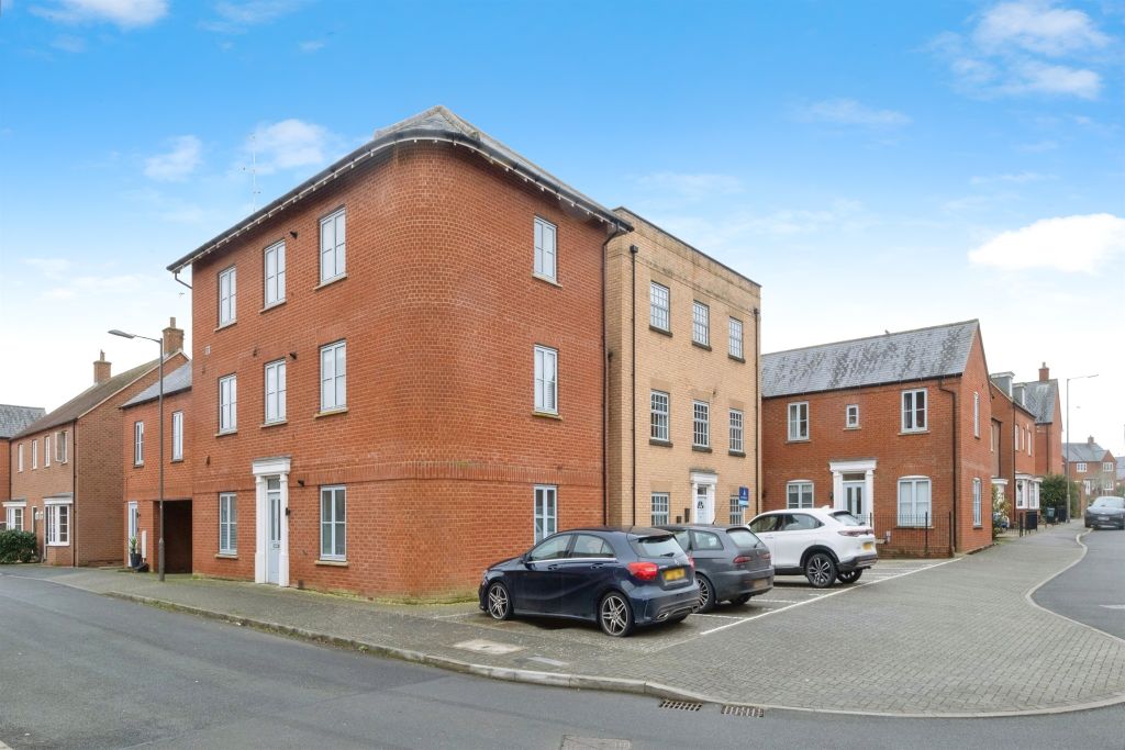 Property photo 1 of 14