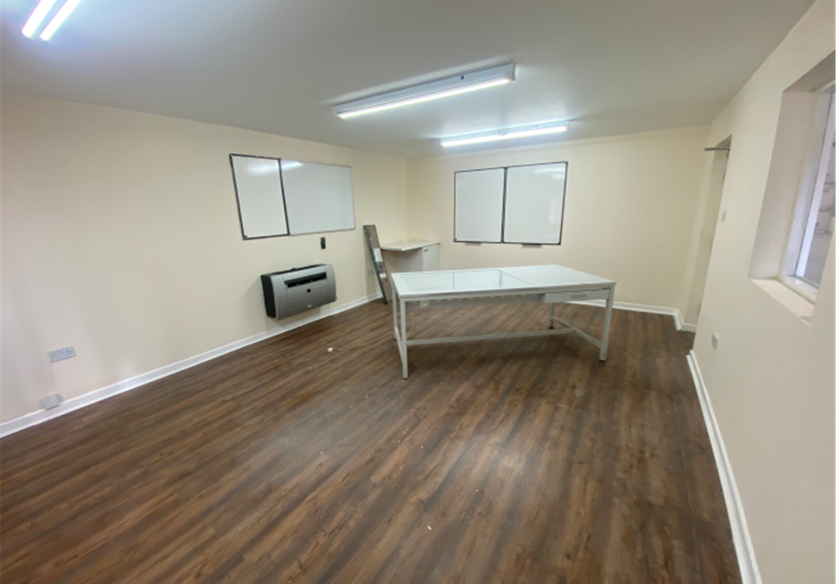 Property photo 3 of 8