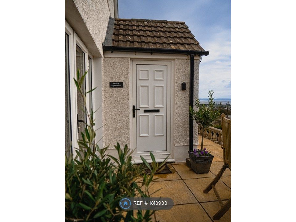 Property photo 3 of 18 Entrance To Property