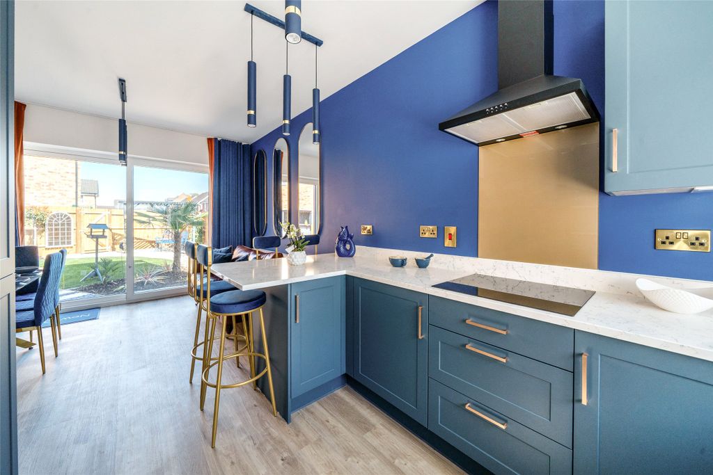 Property photo 3 of 22 Showhome Image
