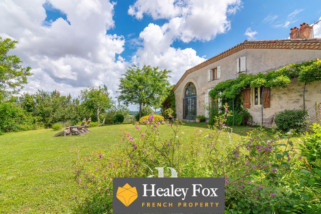 Property photo 2 of 29