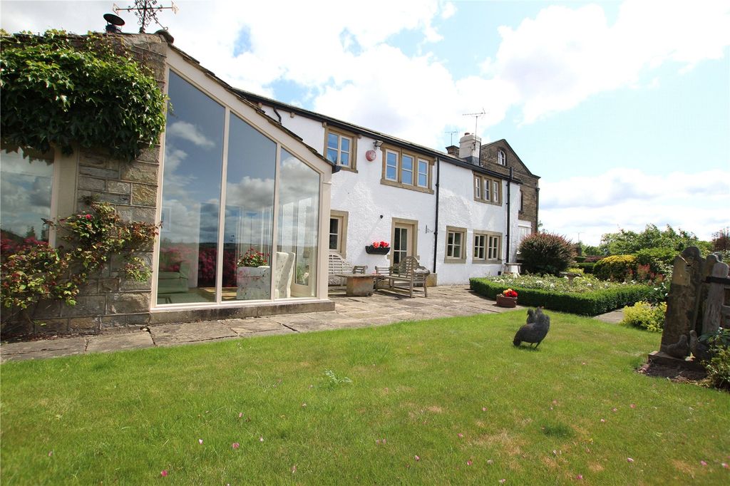 Property photo 1 of 69 External