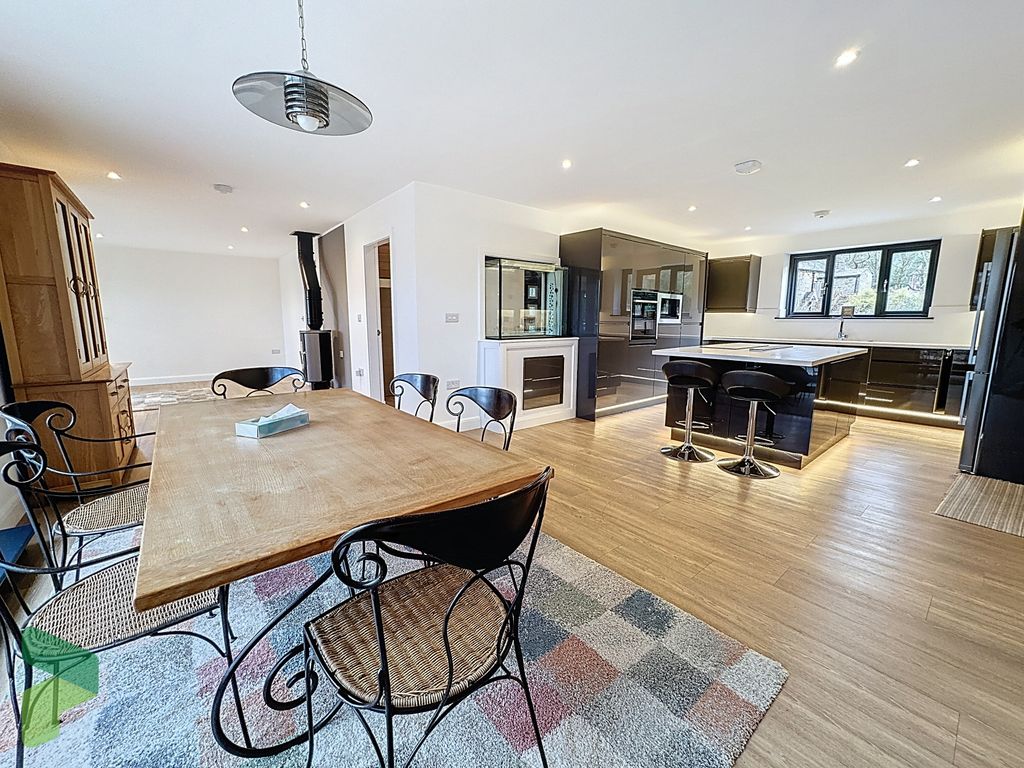 Property photo 1 of 74 Open Plan Dining, Kitchen And Living Areas