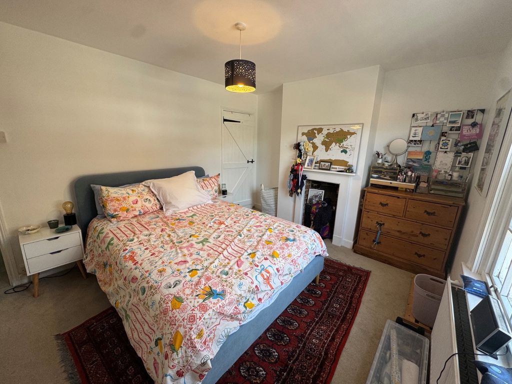 Property photo 2 of 17 Picture No. 13
