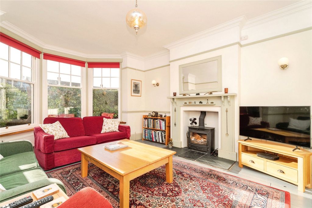 Property photo 2 of 29 Picture No. 75