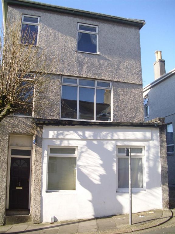 Property photo 2 of 6 73B604c4-336F-4B70-B058-72Eb27A0d48d.Jpg