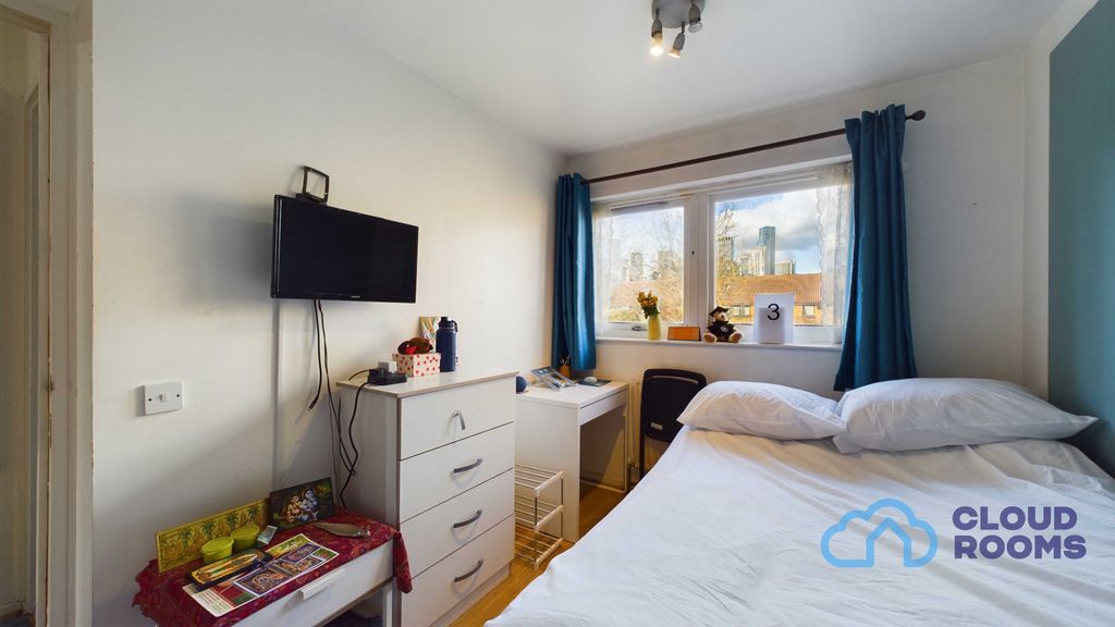 Property photo 3 of 9