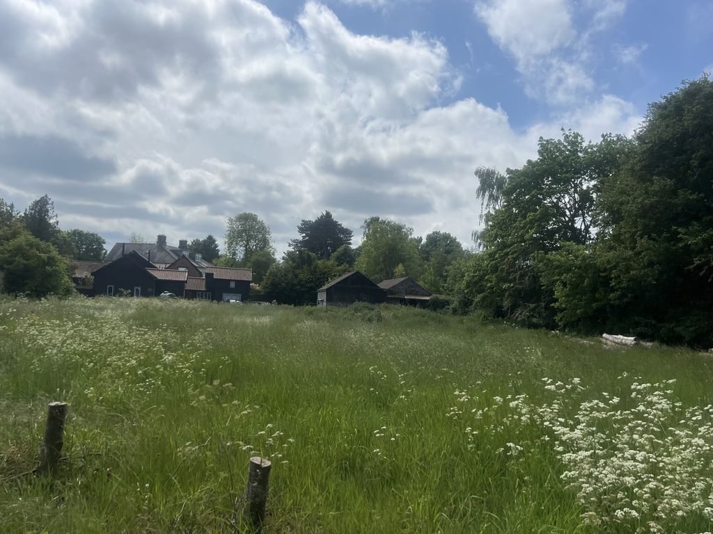 Property photo 2 of 5