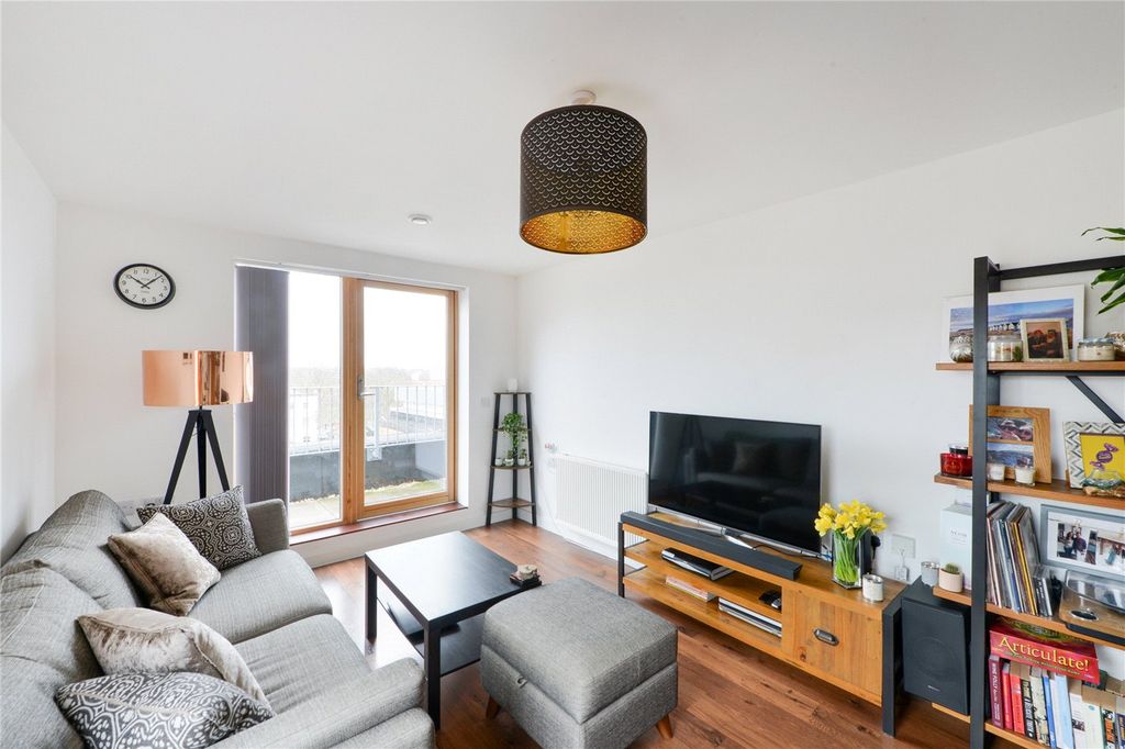 Property photo 2 of 10 Picture No. 04