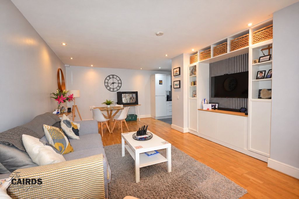 Property photo 1 of 10 Picture No. 07