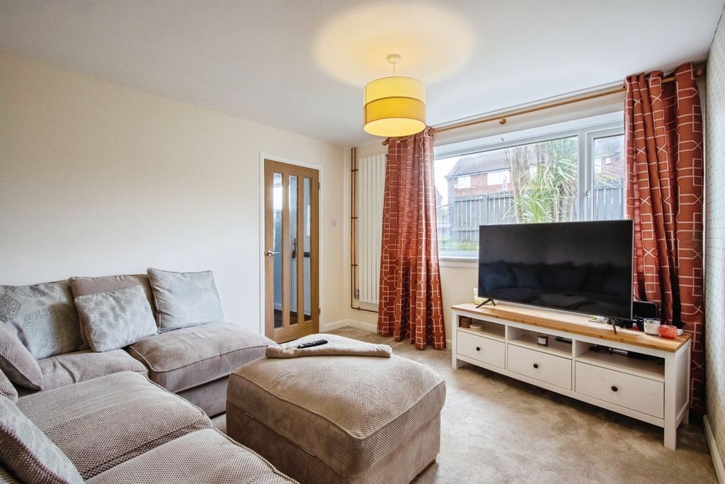 Property photo 2 of 14