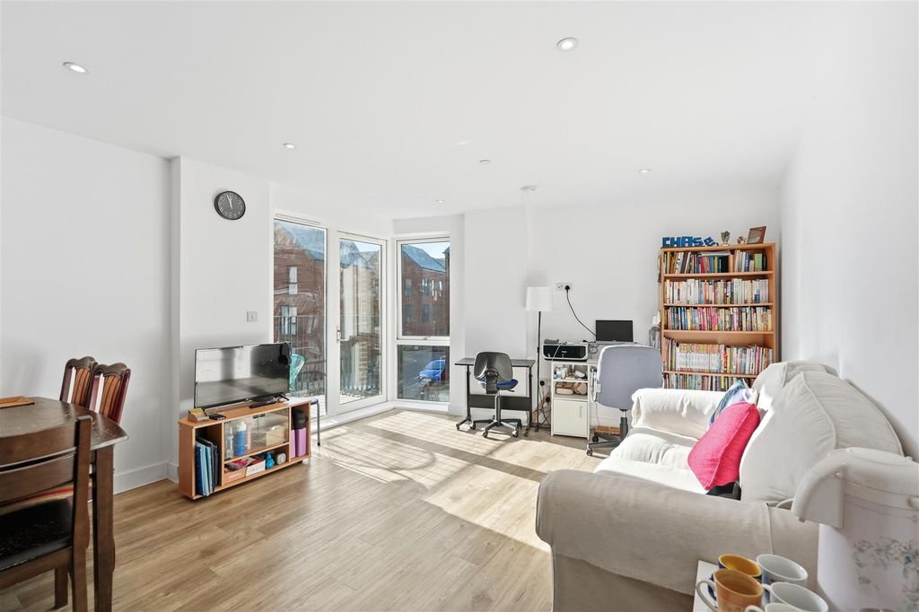 Property photo 2 of 29 Ar702662.Jpg