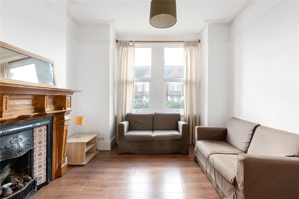 Property photo 3 of 12 Picture No. 26