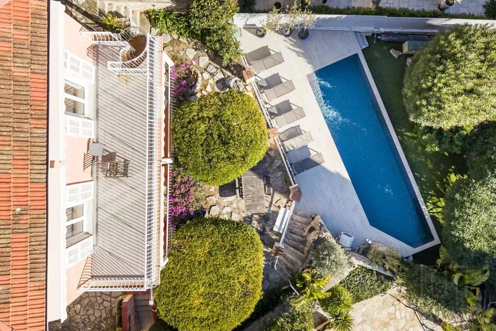 Property photo 3 of 24