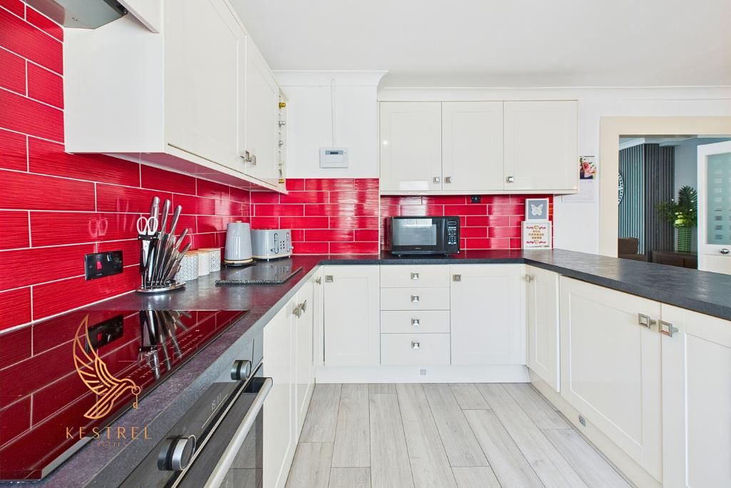 Property photo 2 of 41 45.Png